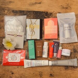 NIB Beauty Sample Bundle Skincare, Fragrance, Make Up, and Jewelry